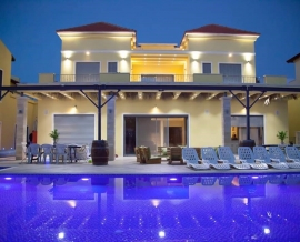 פנינה בלב היער - מתחם אירוח